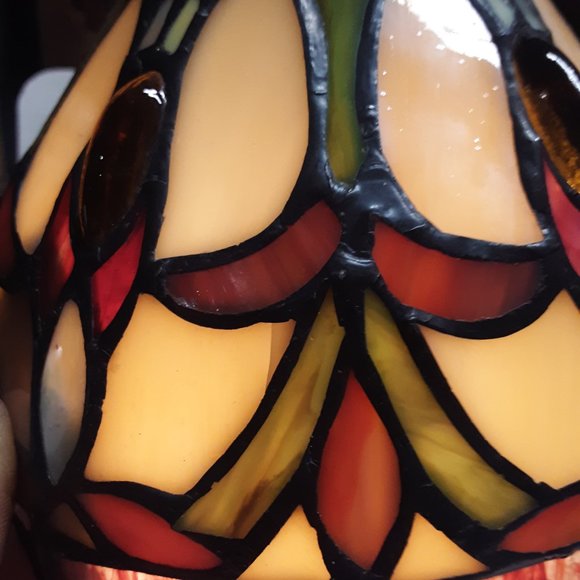 Tiffany Style Glass Lamp Shade - Picture 5 of 10